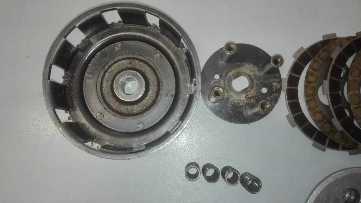 Frizione a 10 tacche Minarelli 6 marce corsa lunga (2)