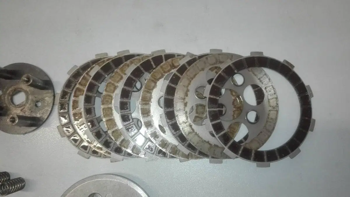 Frizione a 10 tacche Minarelli 6 marce corsa lunga (3)
