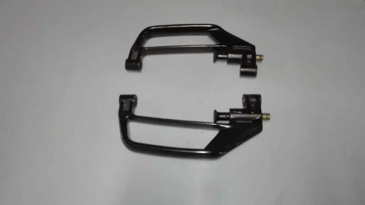 MANIGLIA PASSEGGERO DUCATI 888 (5)