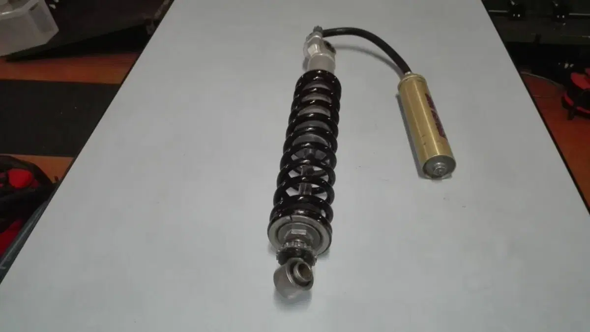 MONOAMMORTIZZATORE PER YAMAHA 490 1982 (5)