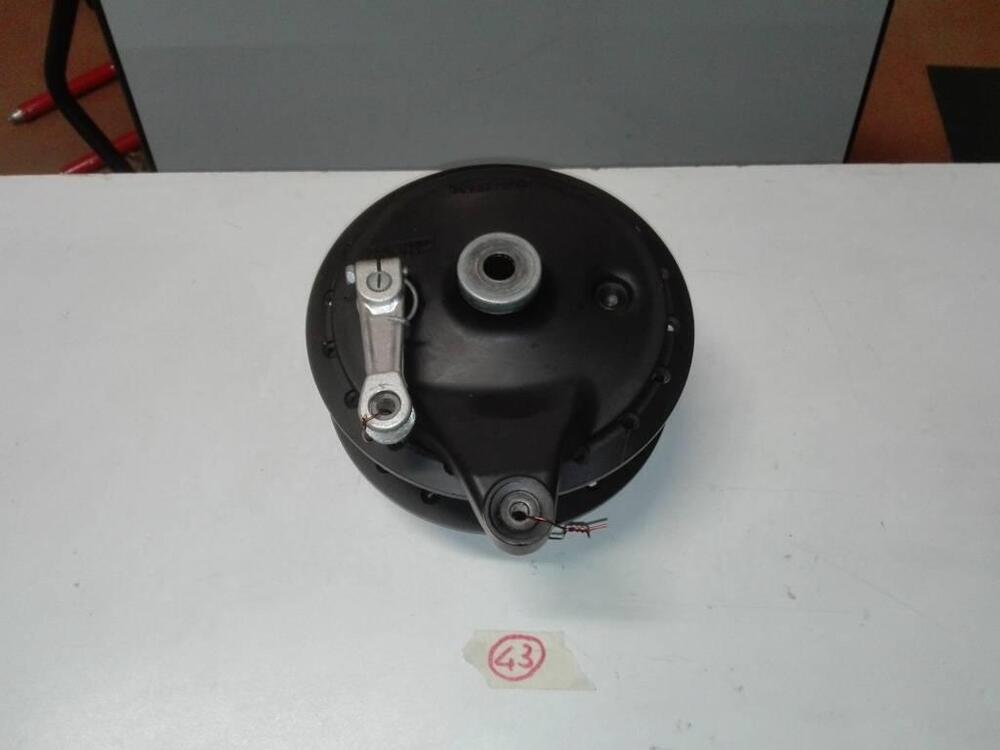 Mozzo posteriore Suzuki RM 400 1980