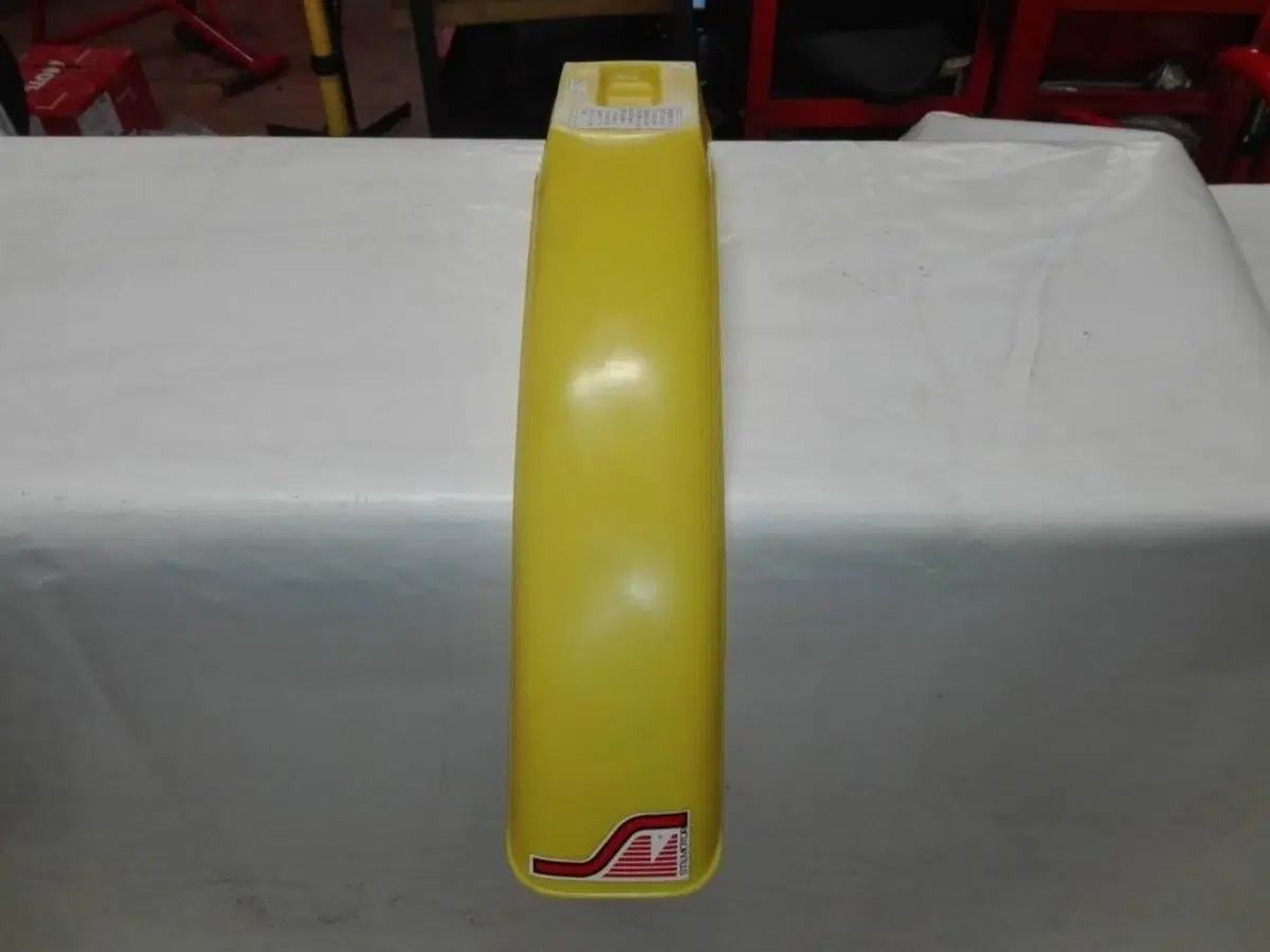 Parafango anteriore STIL MOTOR (2)