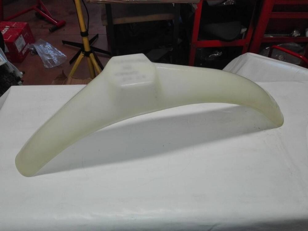 Parafango Flying anteriore traslucido CIENNE (2)