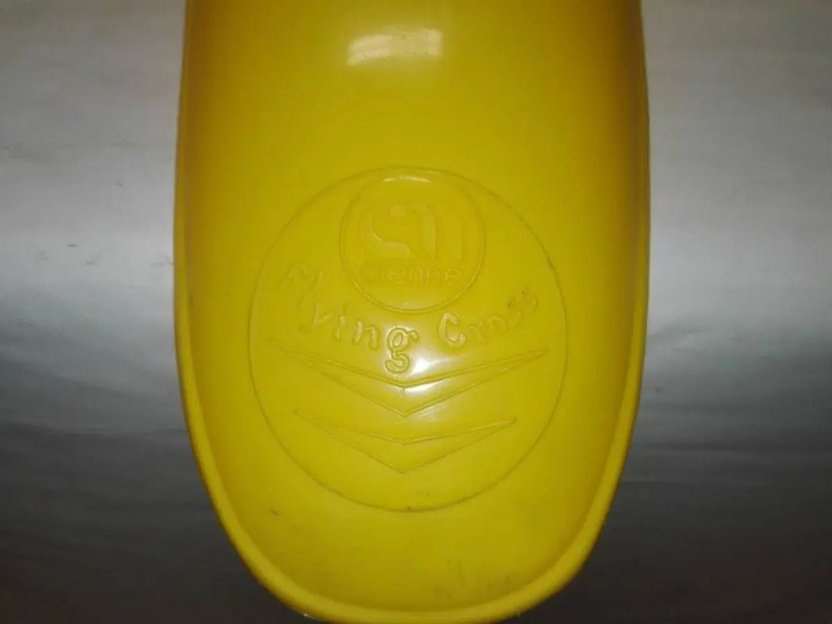 Parafango posteriore Flying Cross colore giallo CIENNE (3)