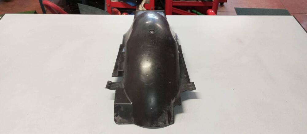 PARAFANGO POSTERIORE HONDA CX500 TURBO (2)