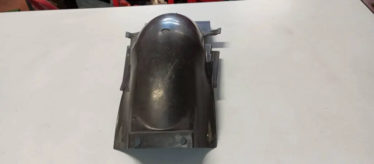 PARAFANGO POSTERIORE HONDA CX500 TURBO (4)