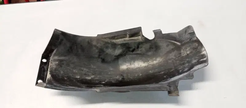 PARAFANGO POSTERIORE HONDA CX500 TURBO (5)