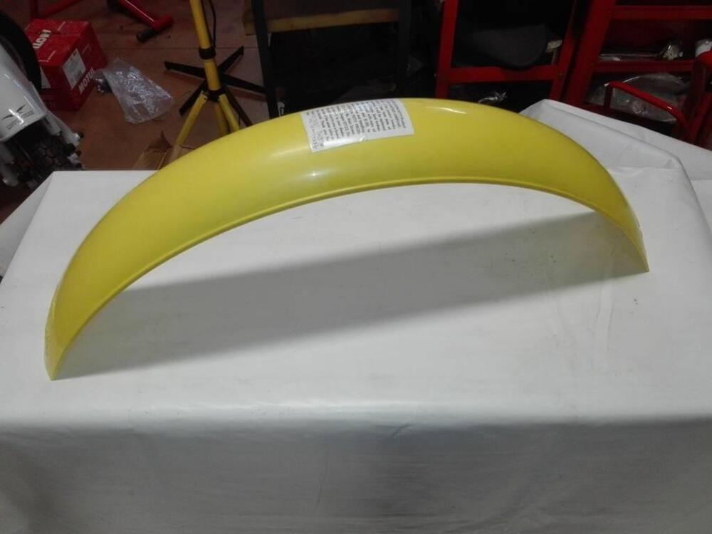 Parafango Preston Petty muder giallo (2)