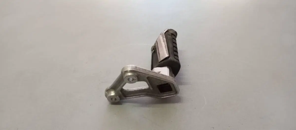 PEDANA DX HONDA VF750C RC07 (4)