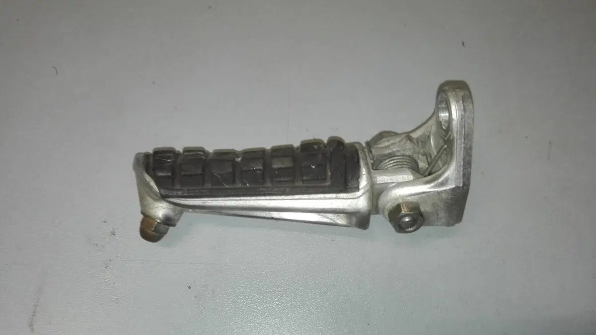 PEDANA PILOTA SX HONDA CBX 1000 (2)