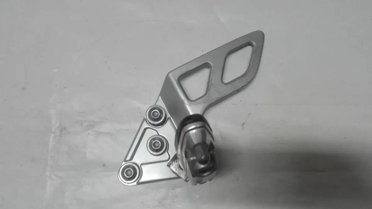 Pedana pilota sx per Suzuki Bandit 650