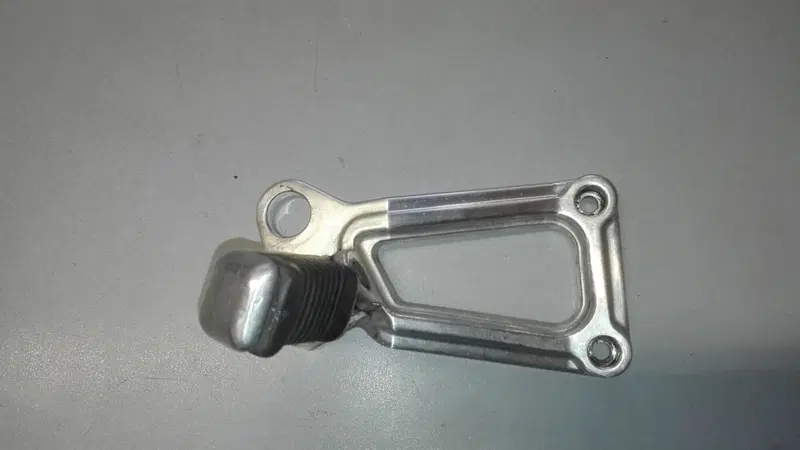 PEDANE PASSEGGIERO DUCATI851-888-SS600-SS750-SS900 (5)