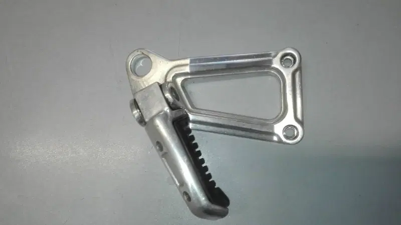 PEDANE PASSEGGIERO DUCATI851-888-SS600-SS750-SS900 (6)