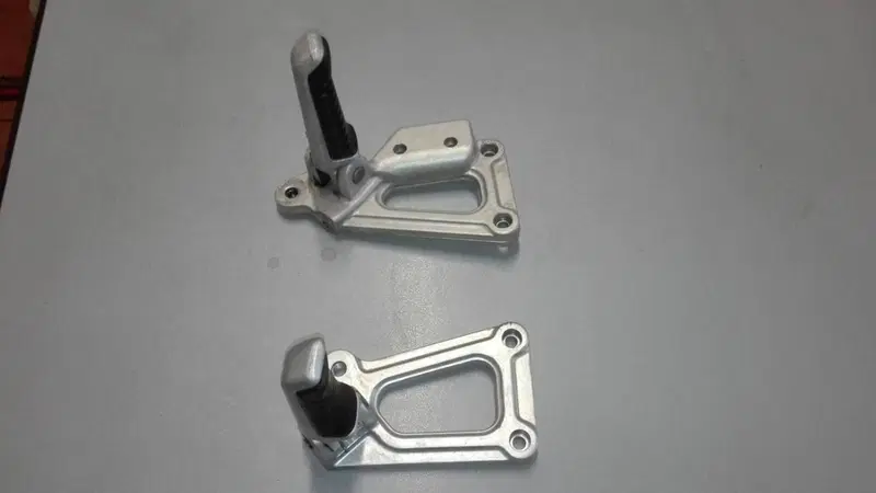 PEDANE PILOTA DUCATI851-888-SS600-SS650-SS900 (2)
