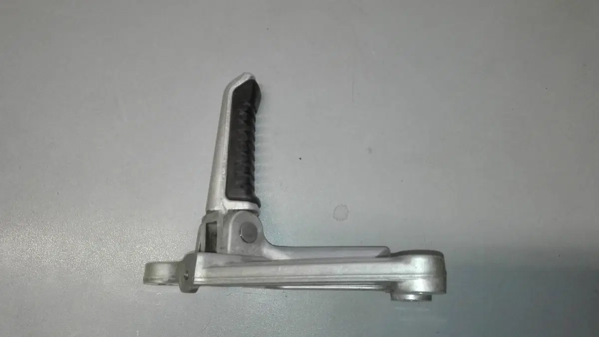 PEDANE PILOTA DUCATI851-888-SS600-SS650-SS900 (6)