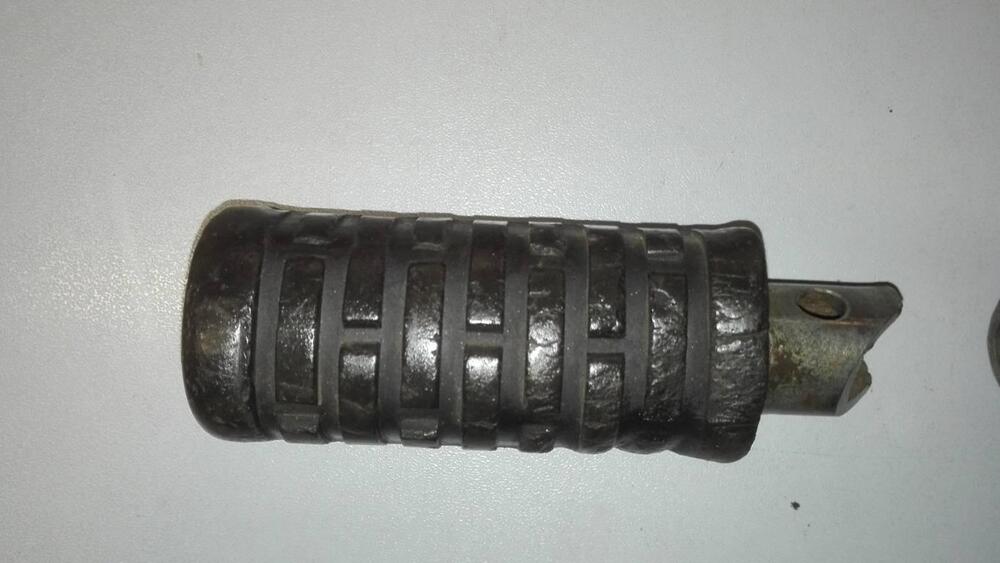 PEDANE PILOTA KAWASAKI 500 H1 MACH3 (3)