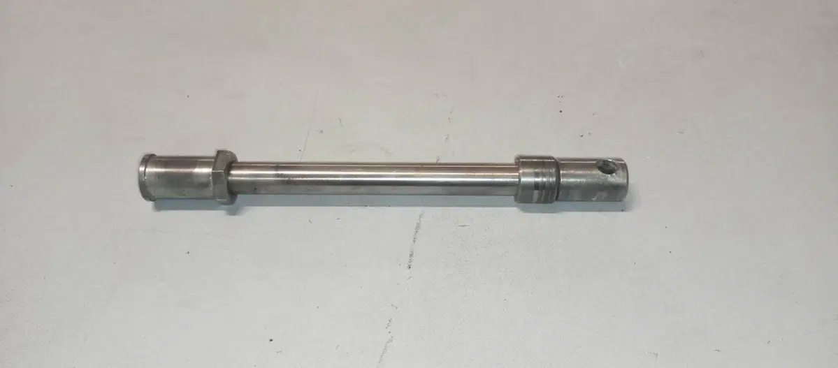 PERNO RUOTA HONDA CB 500 FOUR
