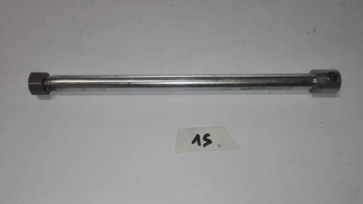 Perno ruota posteriore TGM 125 1977