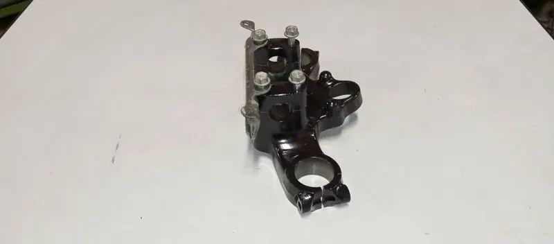 PIASTRA DI STERZO HONDA CX500 TURBO (4)