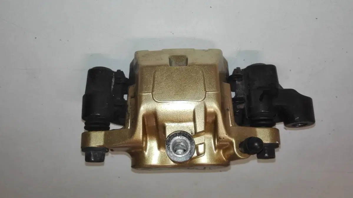 Pinza freno anteriore Yamaha Majesty 250 (3)