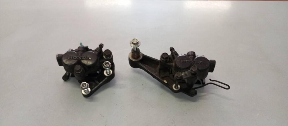 PINZE FRENO ANTERIORI HONDA VF750C RC07