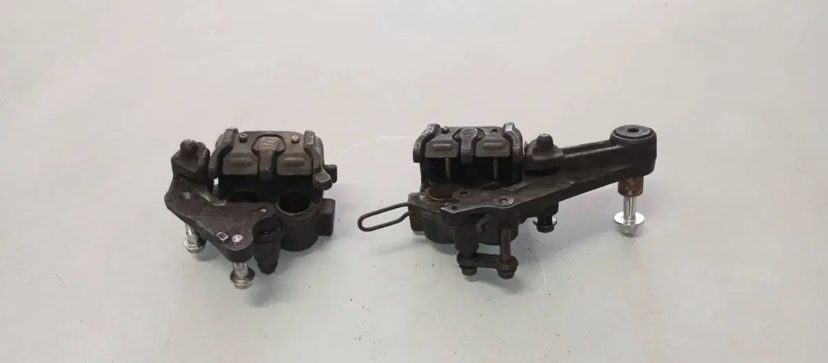 PINZE FRENO ANTERIORI HONDA VF750C RC07 (5)