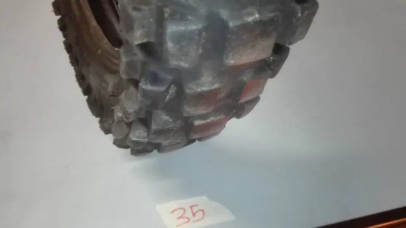 PNEUMATICO PIRELLI MT19 4.00-18 (6)