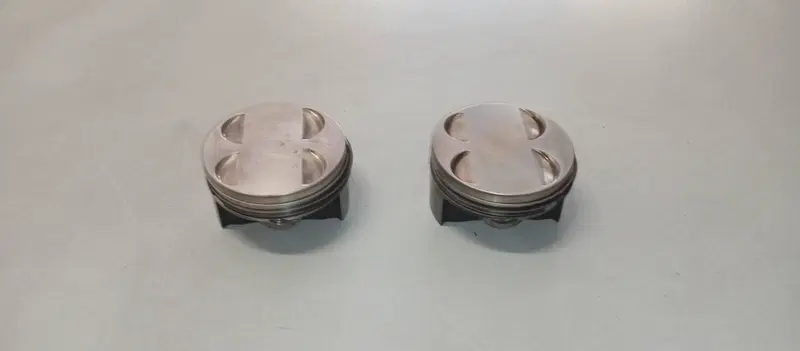 PISTONI DUCATI 748
