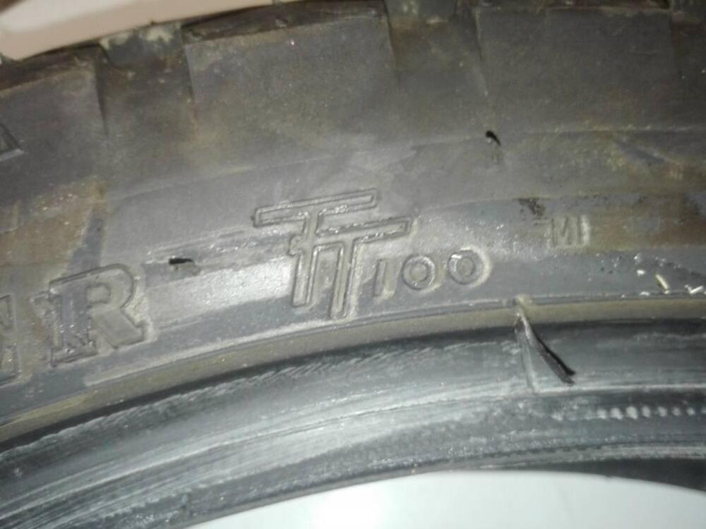 Pneumatico Dunlop posteriore 18 pollici (4)