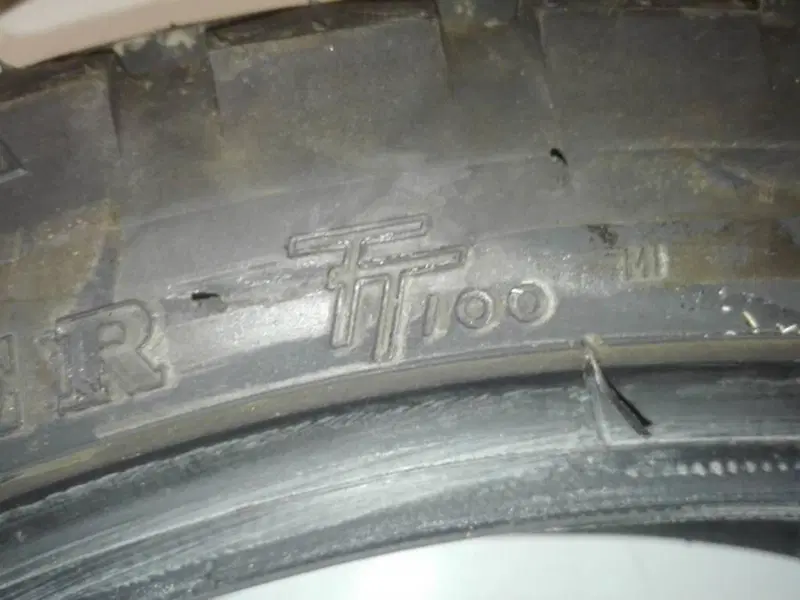 Pneumatico Dunlop posteriore 18 pollici (4)