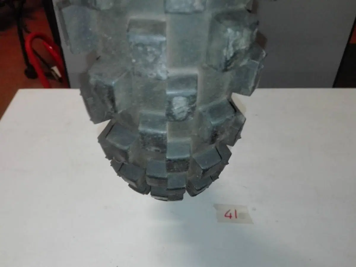 Pneumatico Metzeler 21 pollici (5)