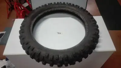 Pneumatico WEE RUBBER 100.100 x 18