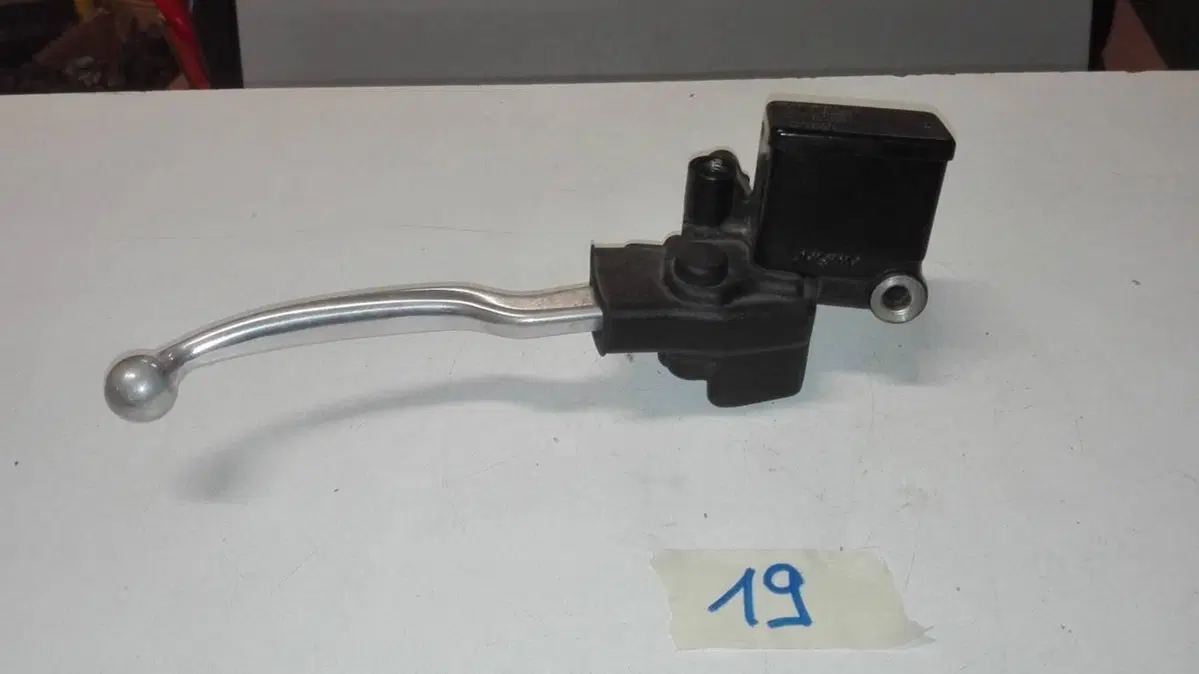 Pompa freno ant.Suzuki Burgman 400 2004 (2)