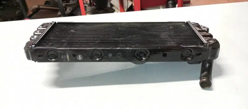 Radiatore Honda cx 500 turbo (2)