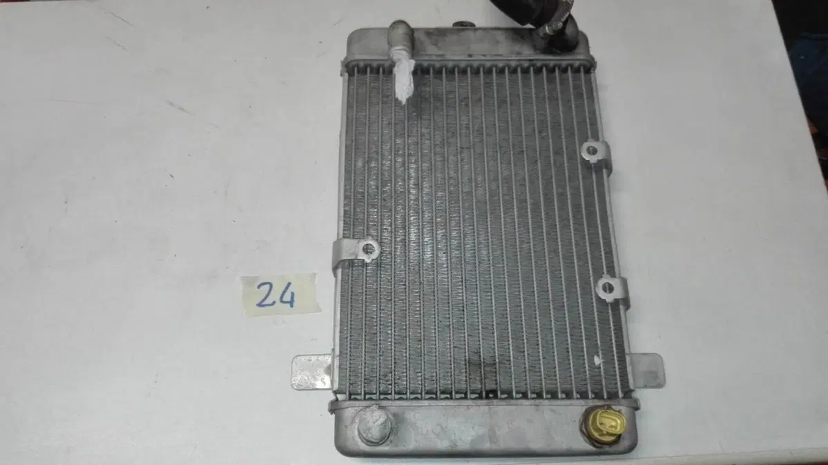 Radiatore Suzuki Burgman 400 2004 (2)