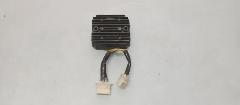 REGOLATORE DI TENSIONE HONDA VF750C RC07