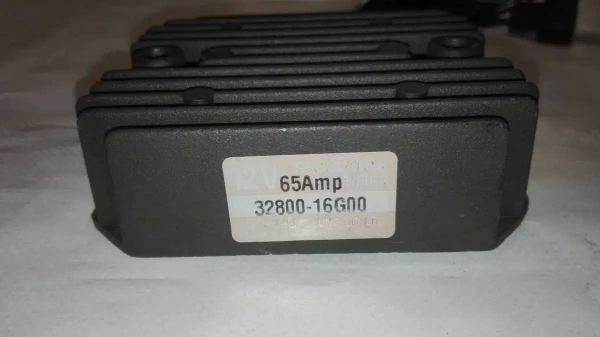 Regolatore di tensione Suzuki Bandit 650 (3)
