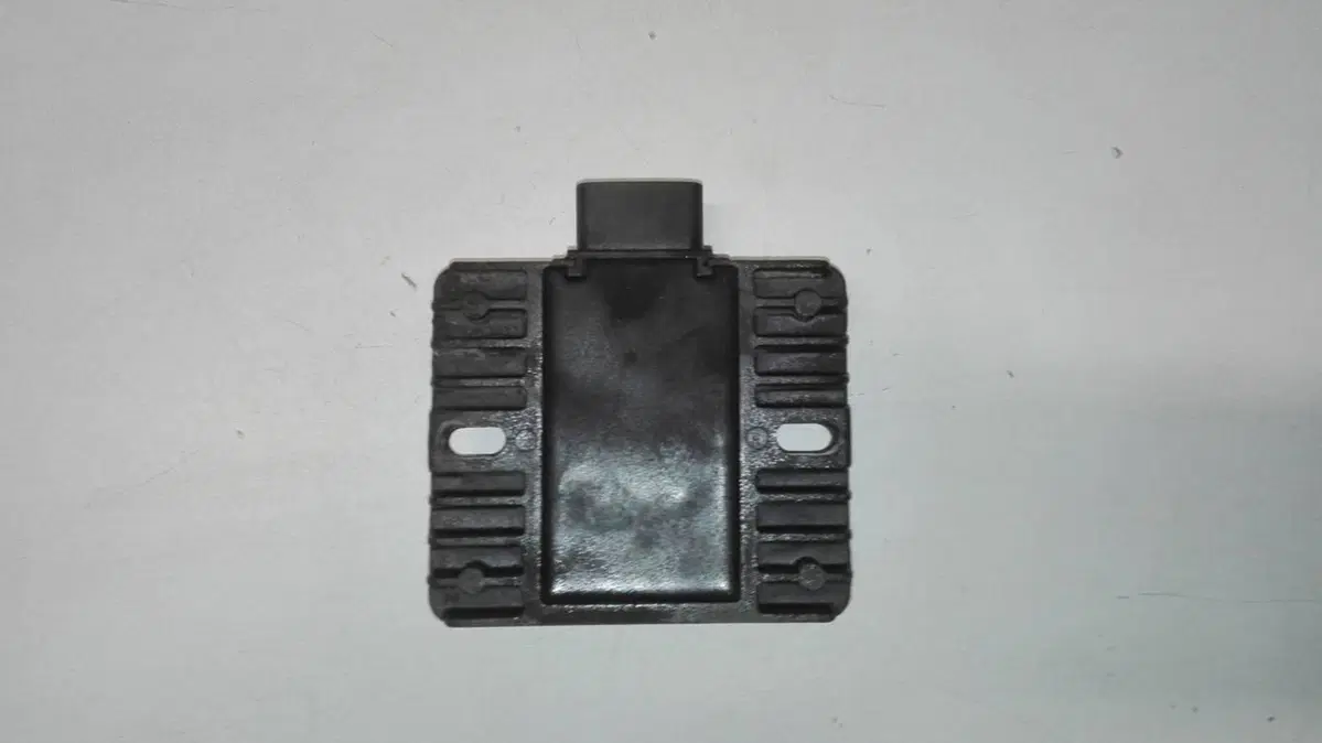 Regolatore di tensione Yamaha Majesty 250 (2)