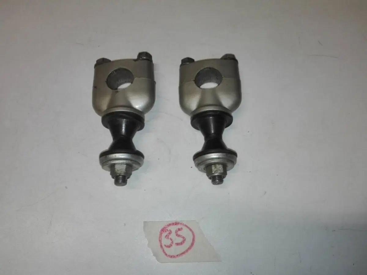 Riser manubrio Suzuki RM 250/400 1980 (2)