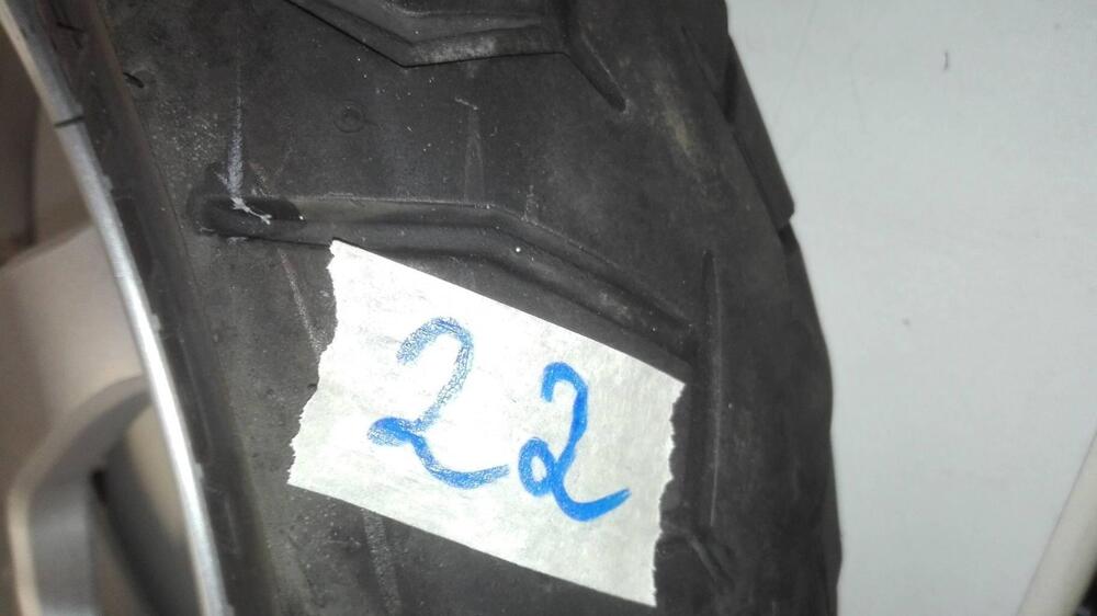 Ruota post. Suzuki Burgman 400 2004 (2)