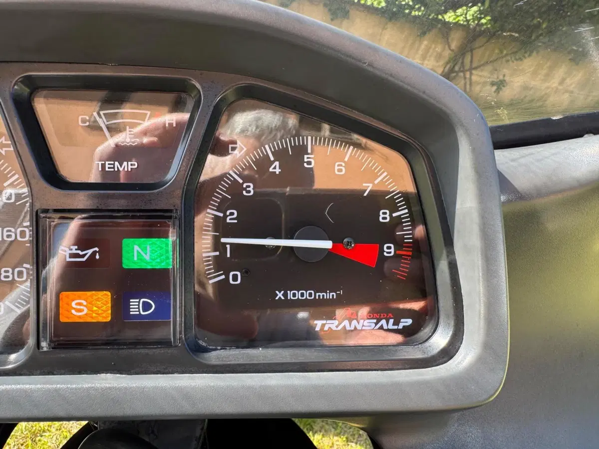 Honda TRANSALP XL600V 1998 (8)