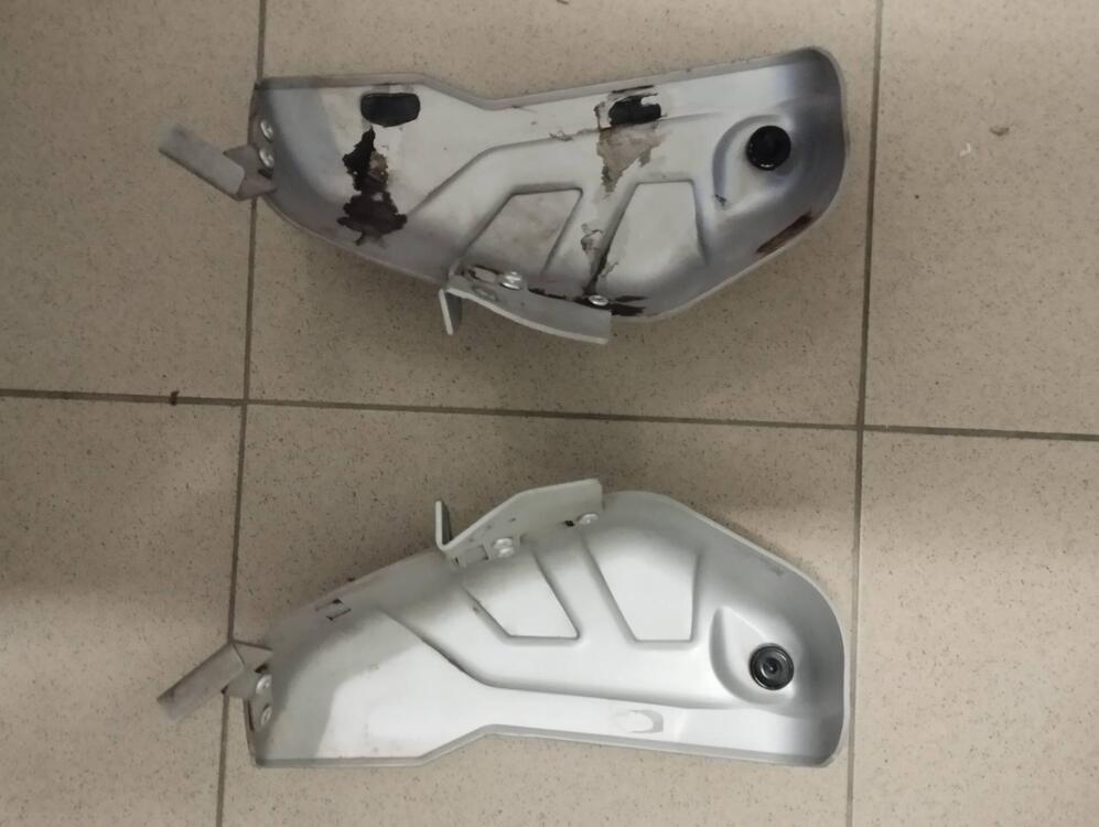 Paracilindri usati per BMW GS 1200 LC. Givi (3)