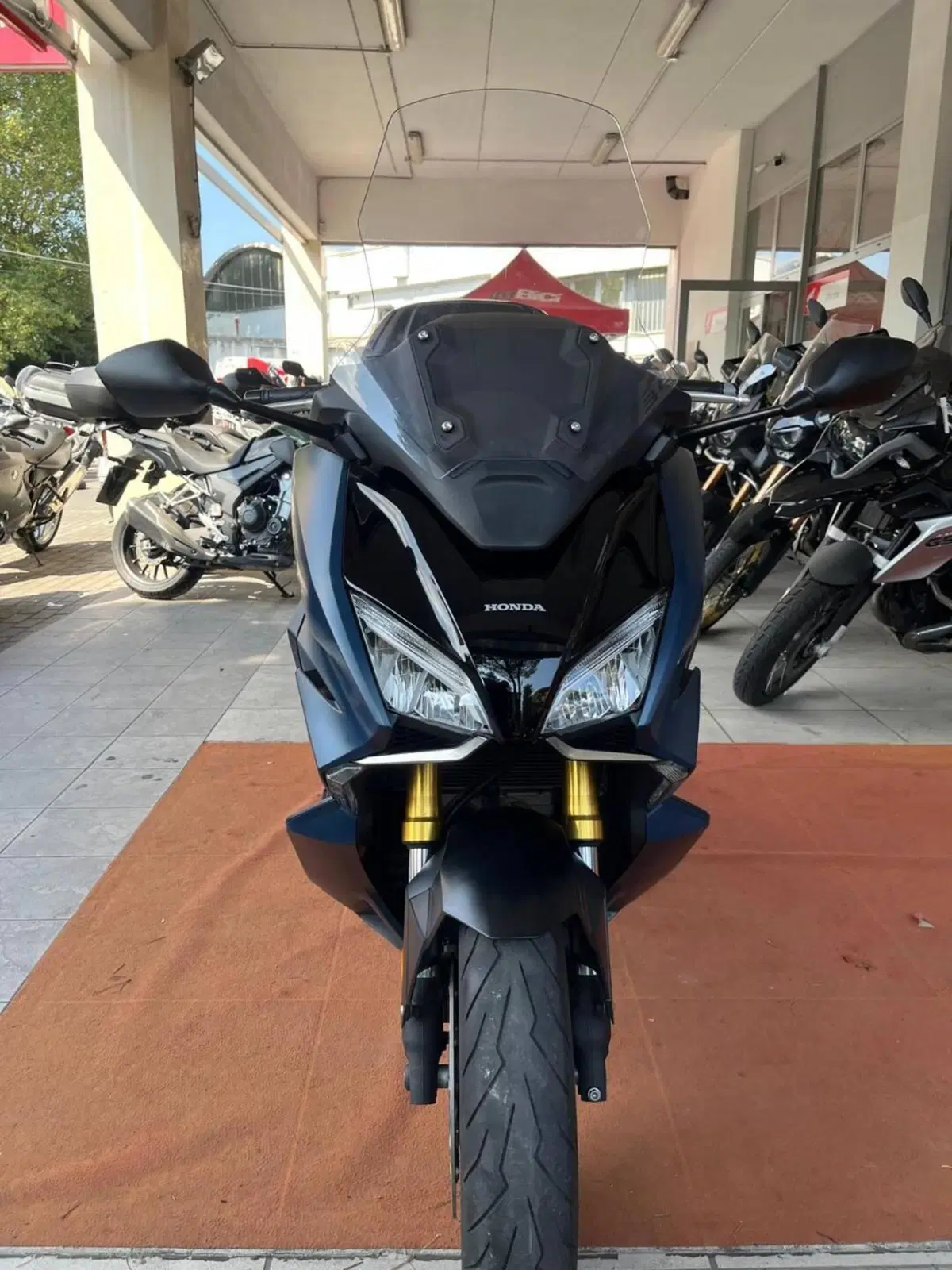 Honda Forza 750 DCT Urban (2021 - 24) (4)