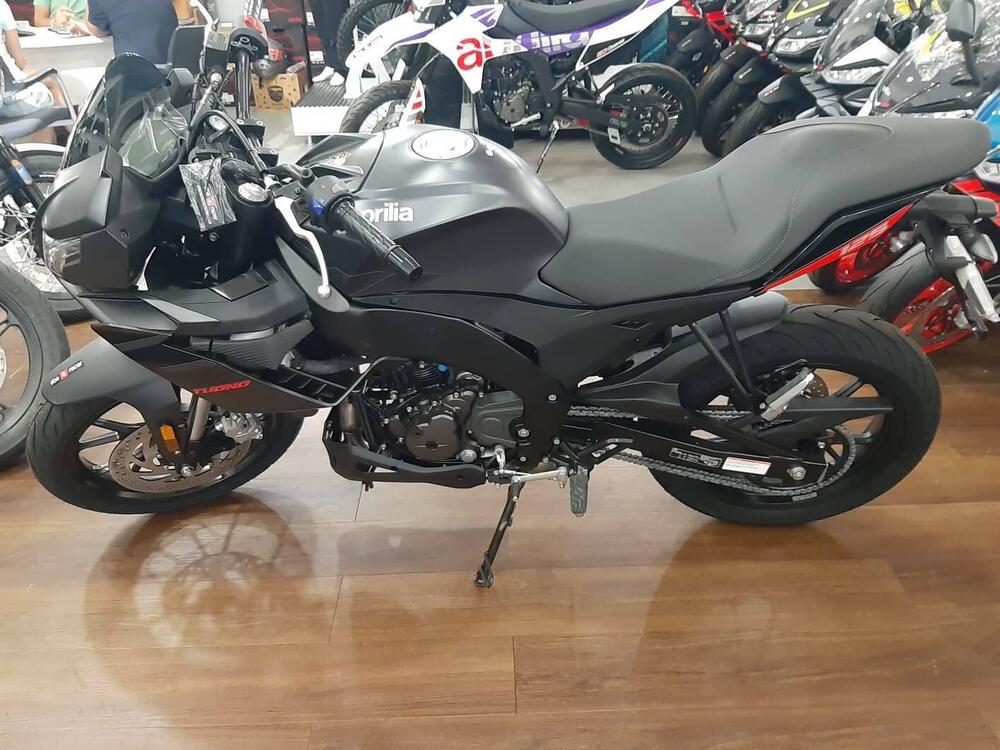 Aprilia Tuono 125 (2025) (2)