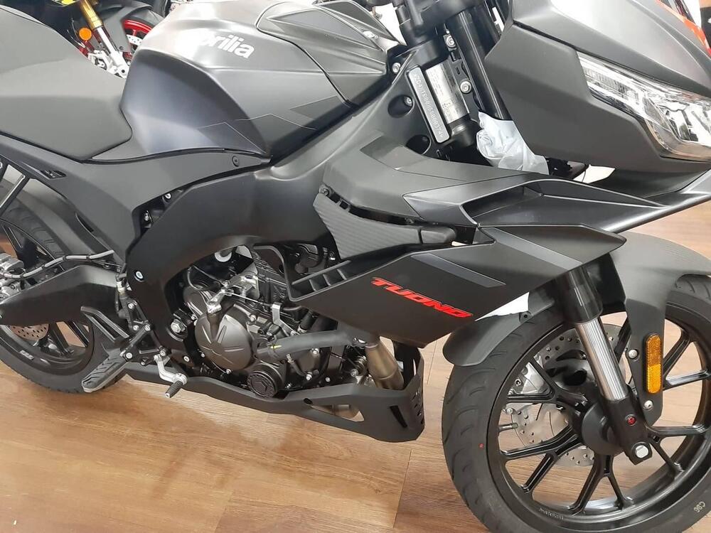 Aprilia Tuono 125 (2025) (4)