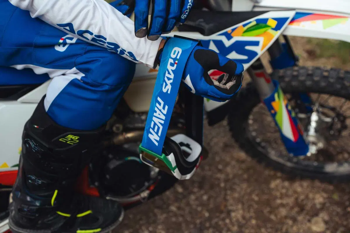 Raven Rysen Goggles Six Days Italy 2025 Edition (4)
