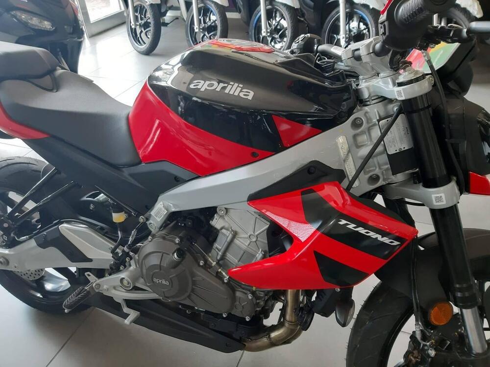 Aprilia Tuono 457 (2025) (4)