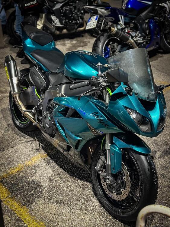 Kawasaki Ninja 600 ZX-6R (2009 - 16) (2)