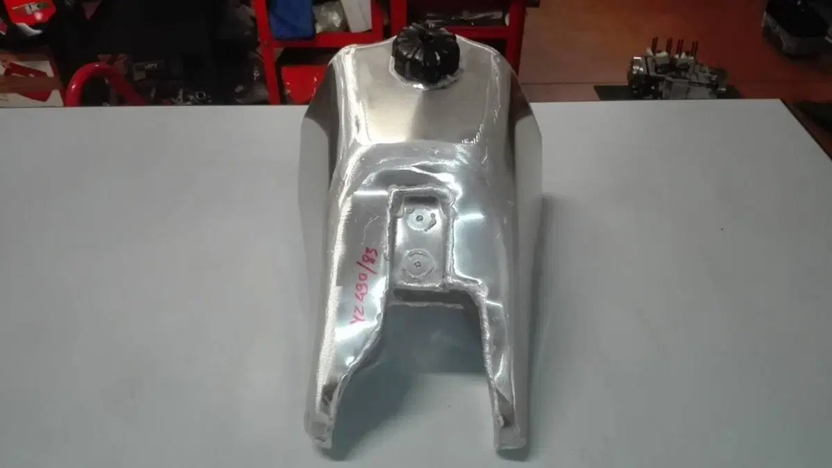 SERBATOIO ALLUMINIO YAMAHA YZ490 (2)