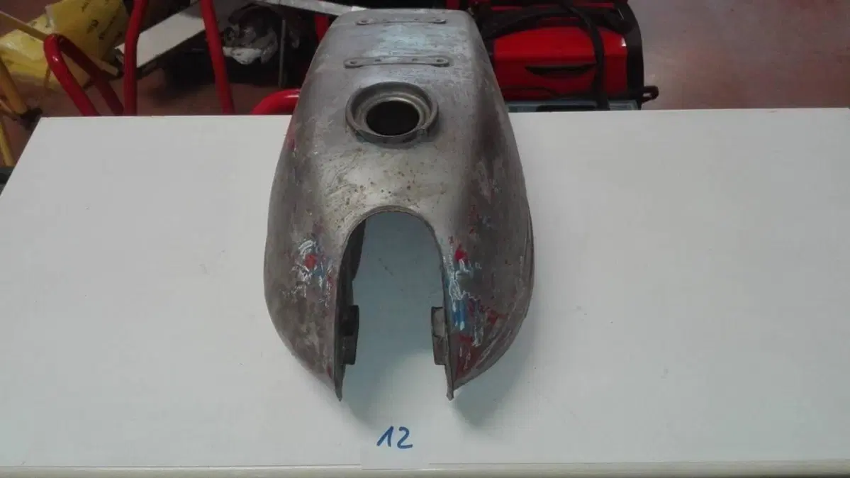 Serbatoio Fantic Motor 125 (4)